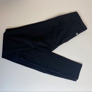 Size 2 black lululemon leggings with side details